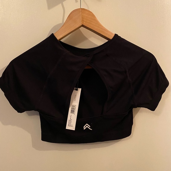 Oner Active Tops - Oner Active Black Short Sleeve Crop Top - Brand new, with tags - Size Small